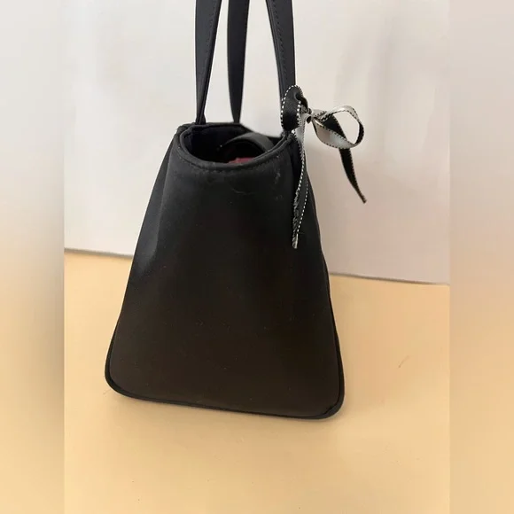 My Flat in London vintage quilted tote - Picture 5 of 12